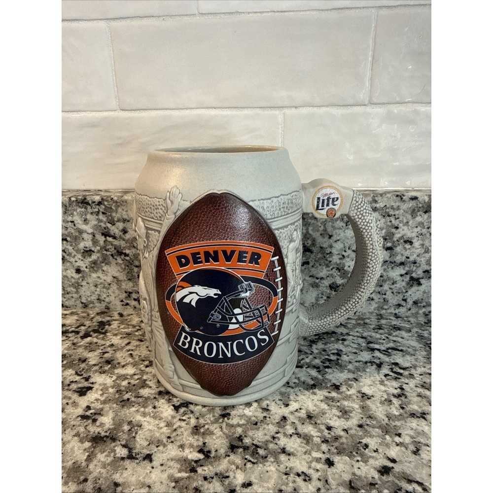 Denver Broncos NFL Football Tankard Mug Stein 3D Relief Sculpted Players 5 3/4"